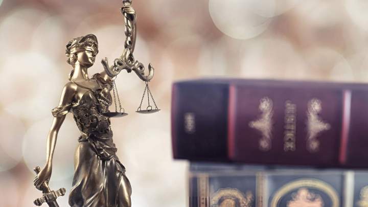 Statue Dame Justice Thonon-les-Bains